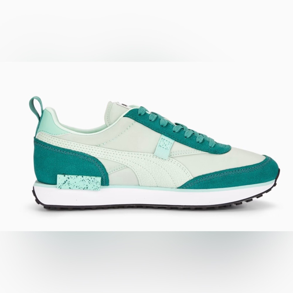 Puma Future Rider
Pokémon Bulbasaur - Picture 4 of 6